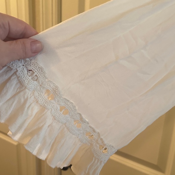 Lisa Robertson Elegant White Lace Women's Top - Picture 10 of 13